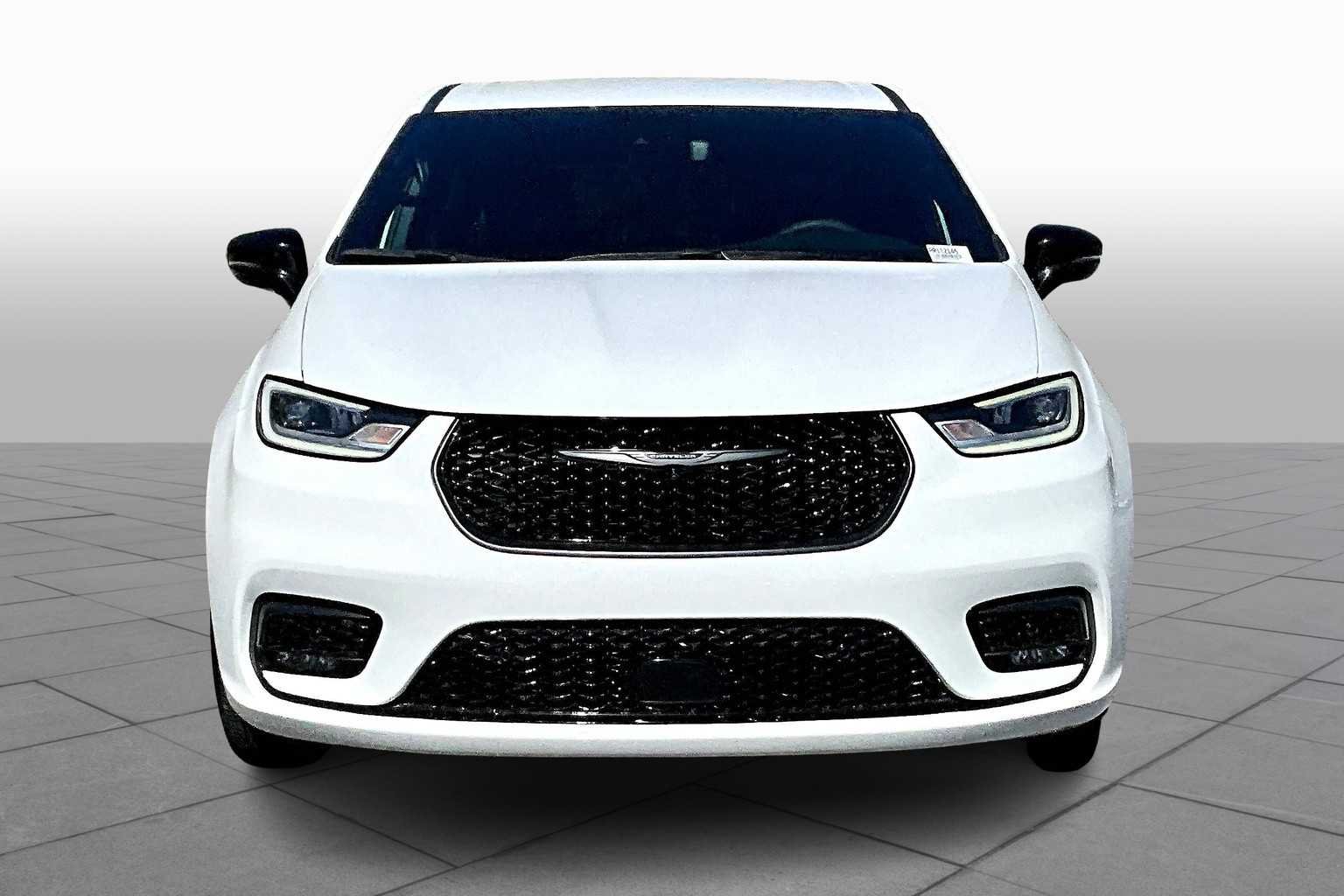 Used 2024 Bright White Clearcoat Chrysler Hybrid S Appearance Pkg image 4
