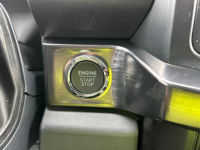 New 2026 Glacier Gray Metallic Tri-Coat Ford F-350® Lariat® image 28