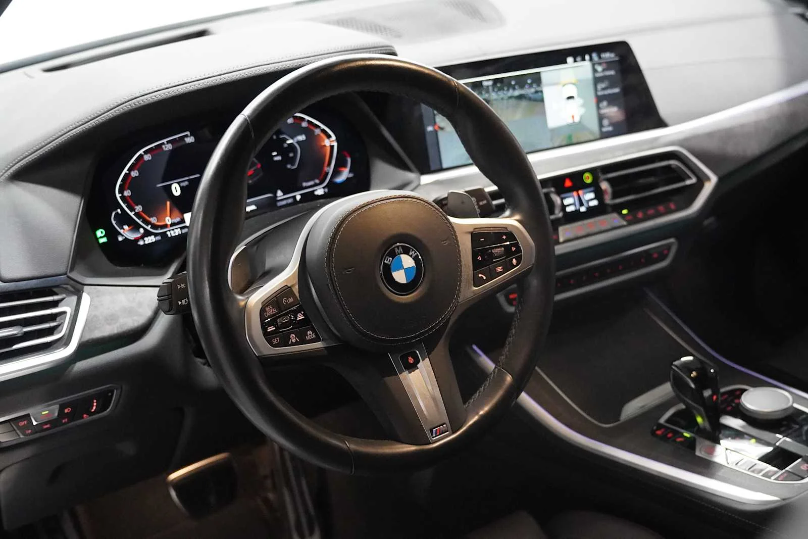Certified Used 2022 Mineral White Metallic BMW xDrive40i image 10