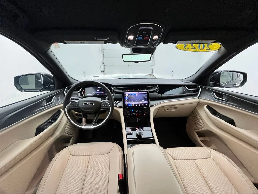 Used 2023 Black Jeep Limited image 4