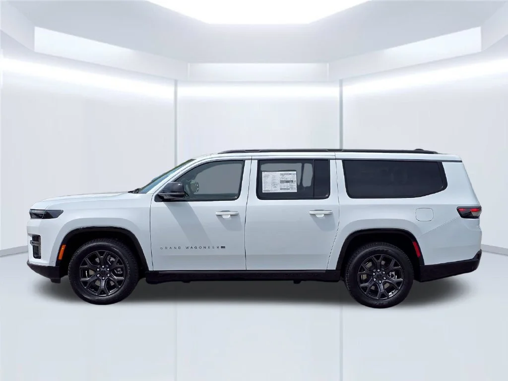 New 2026 White Jeep Limited Altitude image 17