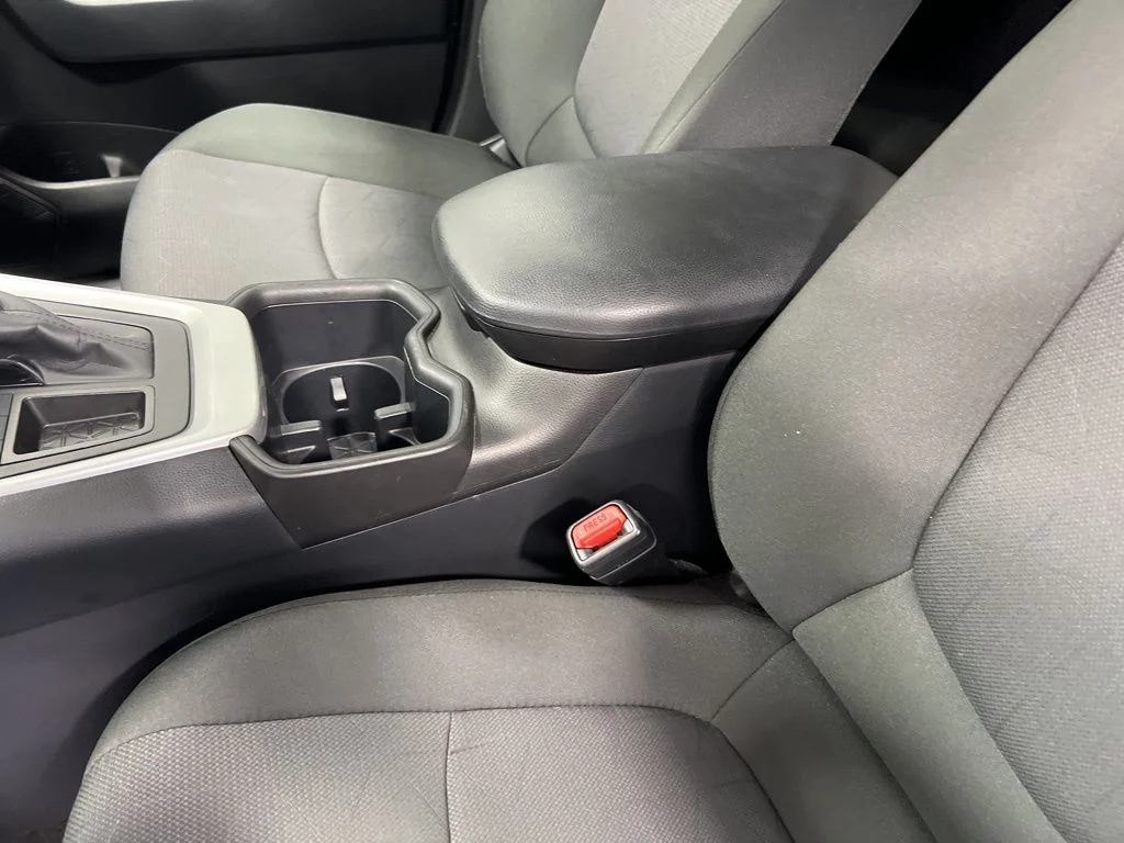 Used 2025 White Toyota XLE image 25