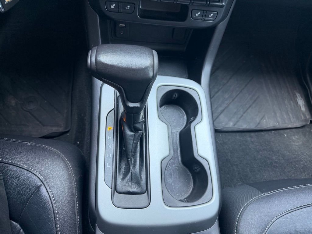 Used 2018 Graphite Metallic Chevrolet ZR2 image 21