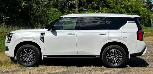 2025 Nissan Armada SL - Photo 6