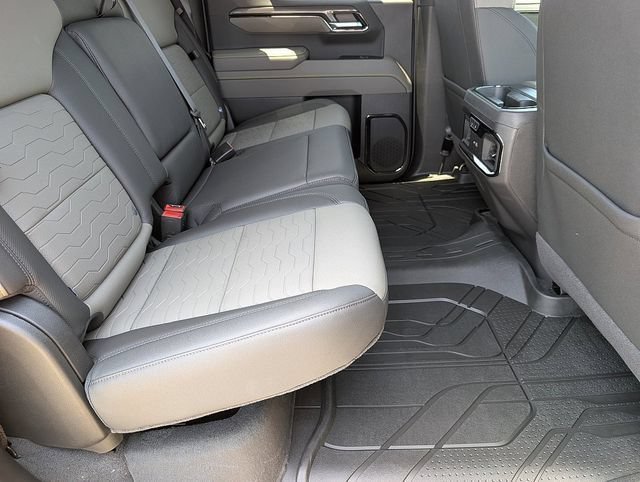 2026 Chevrolet Silverado 1500 ZR2 - Photo 14