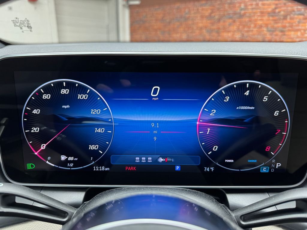 New 2026 White Mercedes-Benz GLC 300 image 17