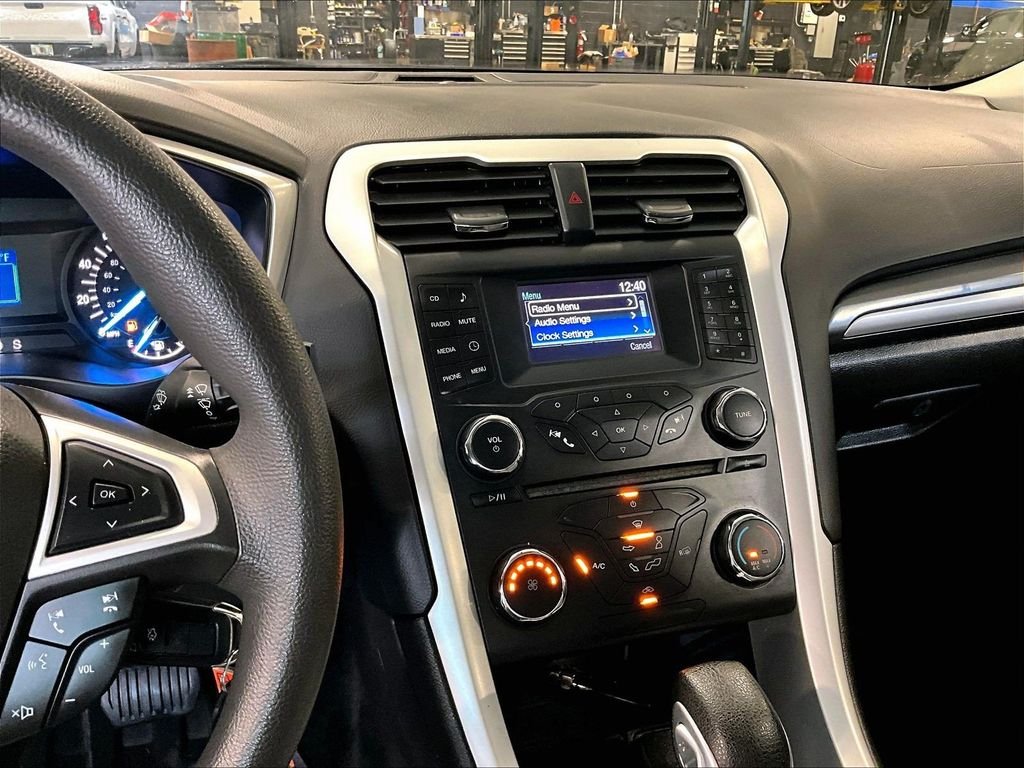 Used 2016 Black Ford S image 18
