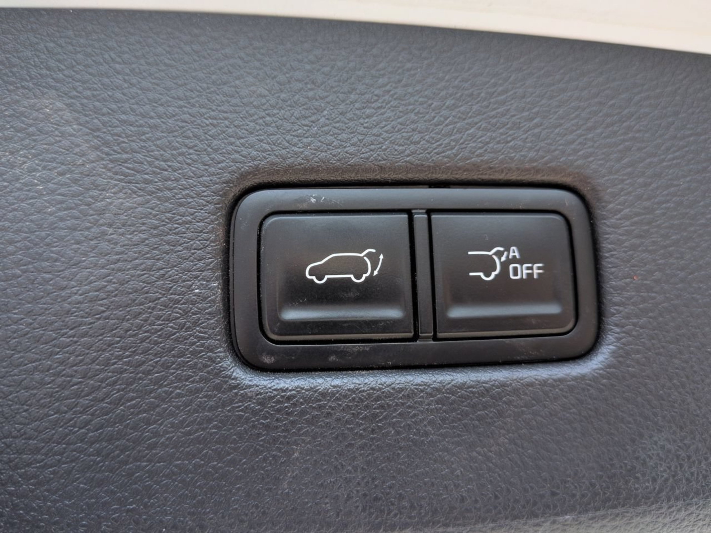 Certified Used 2024 Ceramic Silver Kia EX image 11