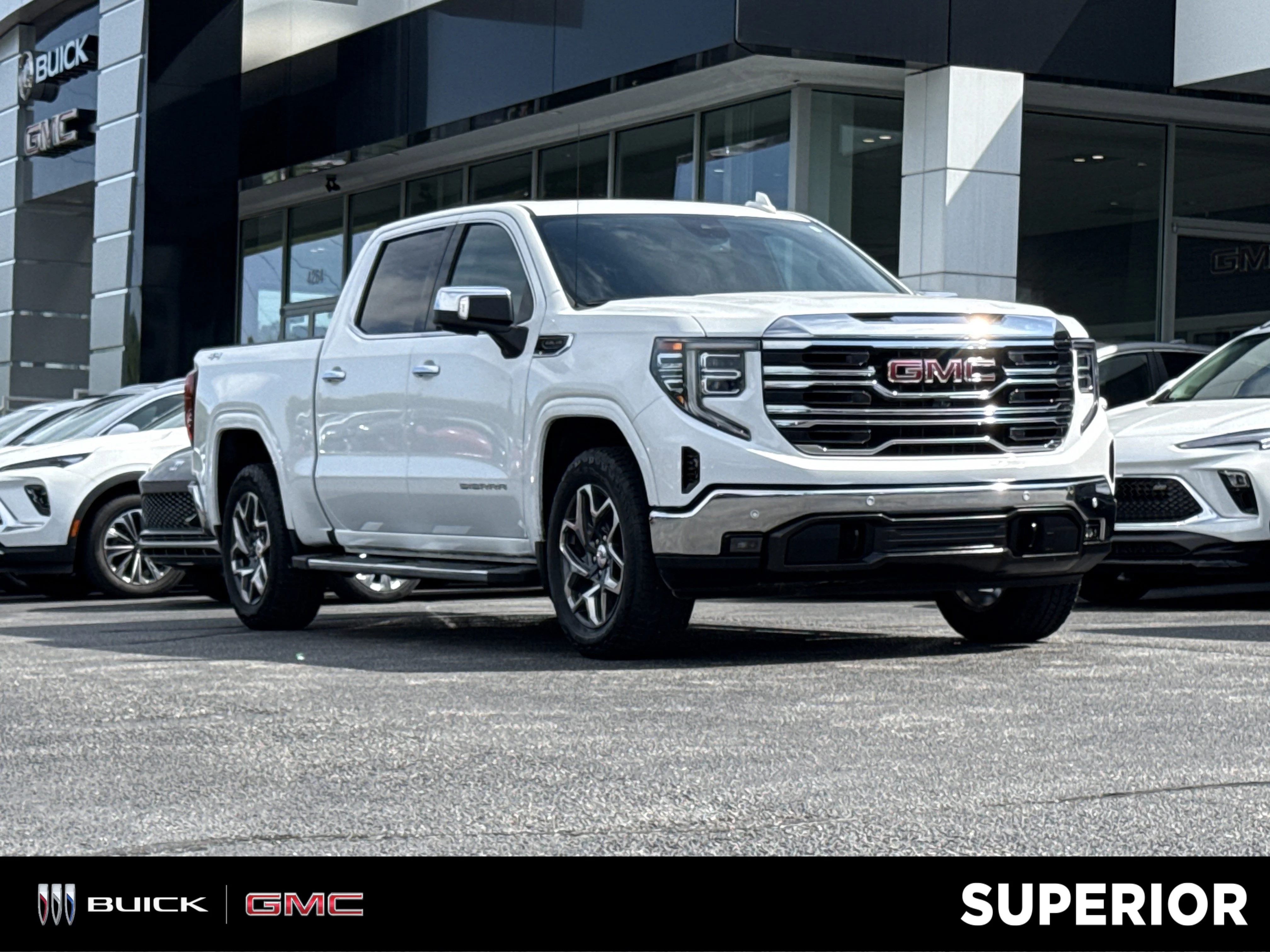 2025 GMC Sierra 4WD Crew Cab Short Box SLT's photo