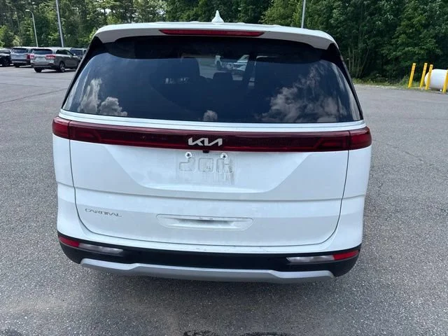 Used 2024 Snow White Pearl Kia LX image 6
