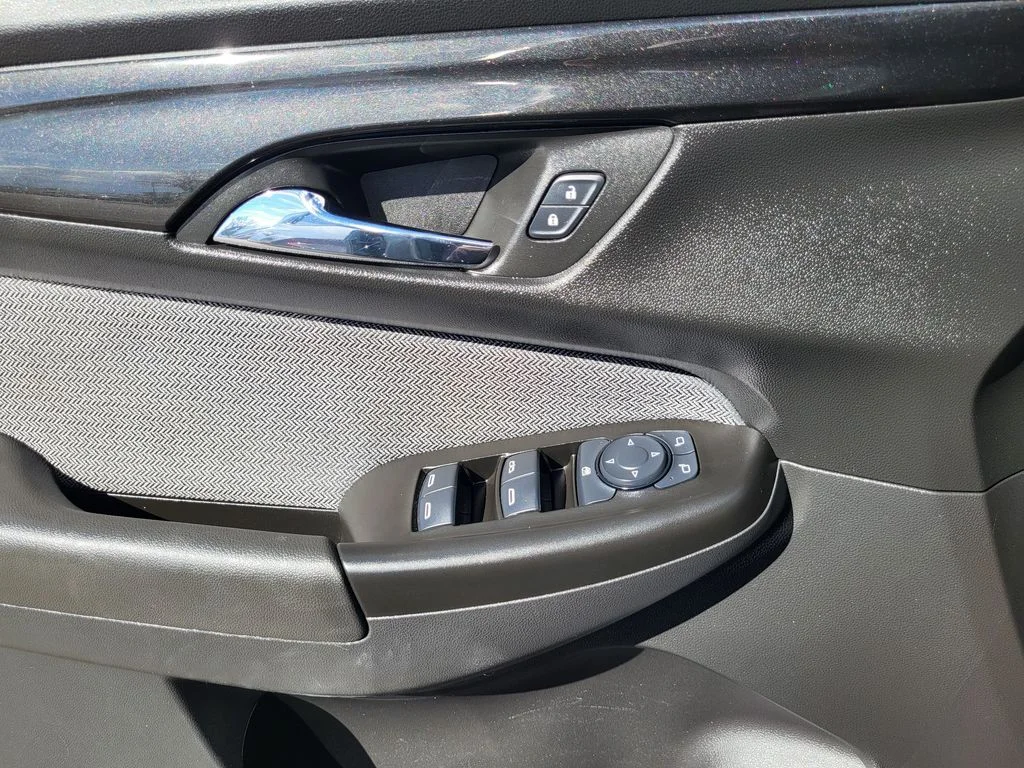Used 2024 Sterling Gray Metallic Chevrolet LT image 18