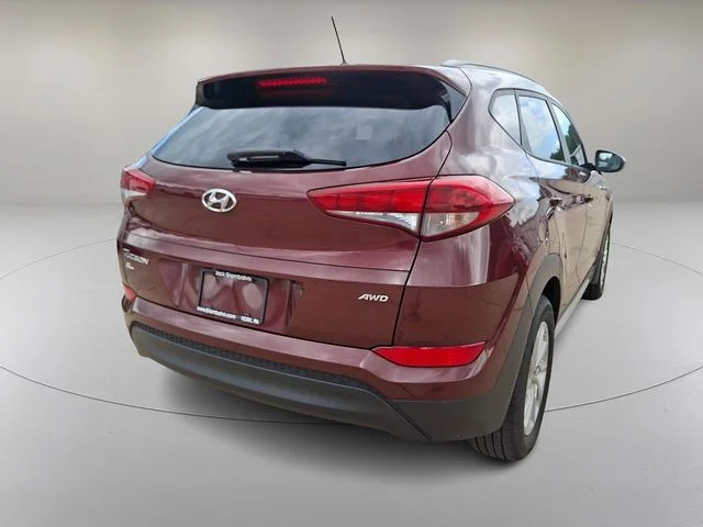Used 2017 Red Hyundai SE image 10