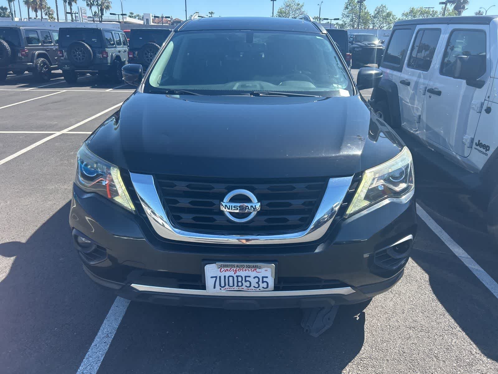 Used 2017 Nissan Pathfinder Platinum with VIN 5N1DR2MN6HC684728 for sale in Costa Mesa, CA