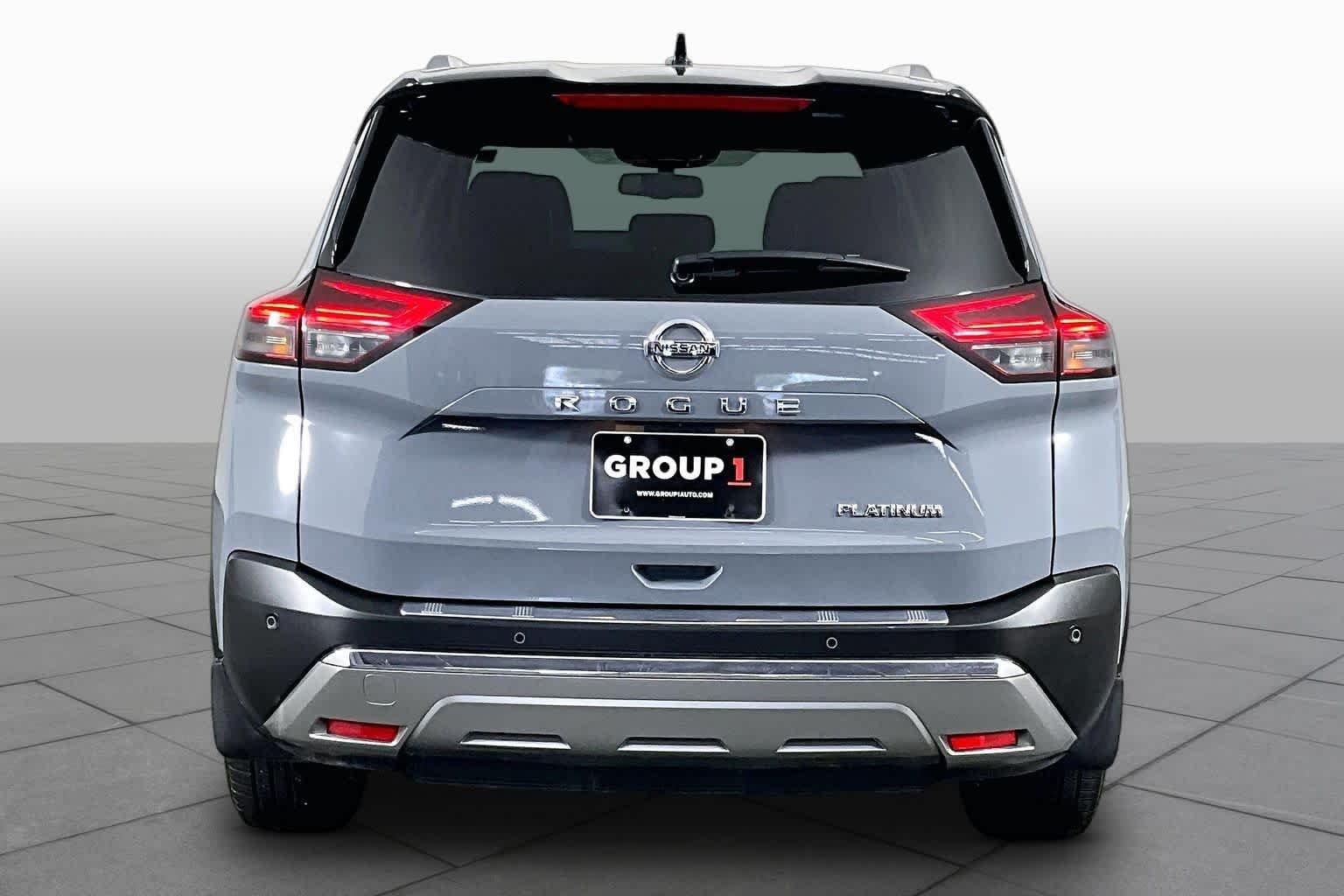 Used 2021 Boulder Gray Pearl/Super Black Nissan Platinum image 5
