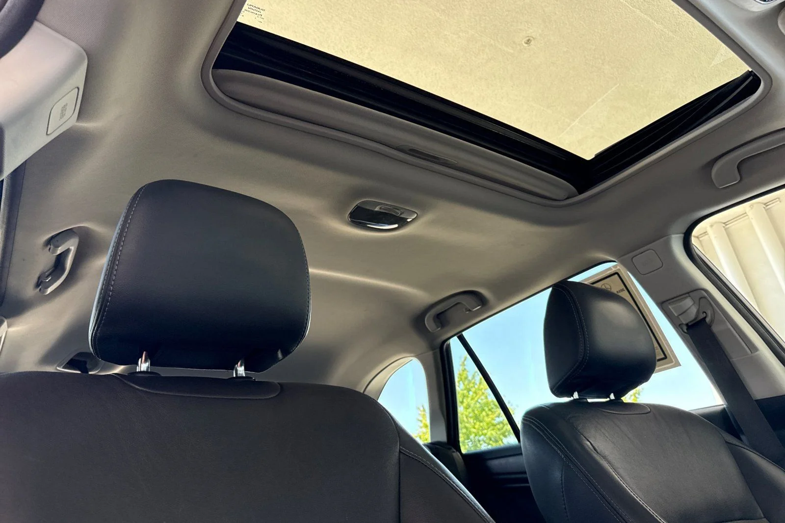 Used 2016 Gray Subaru 2.5i image 21