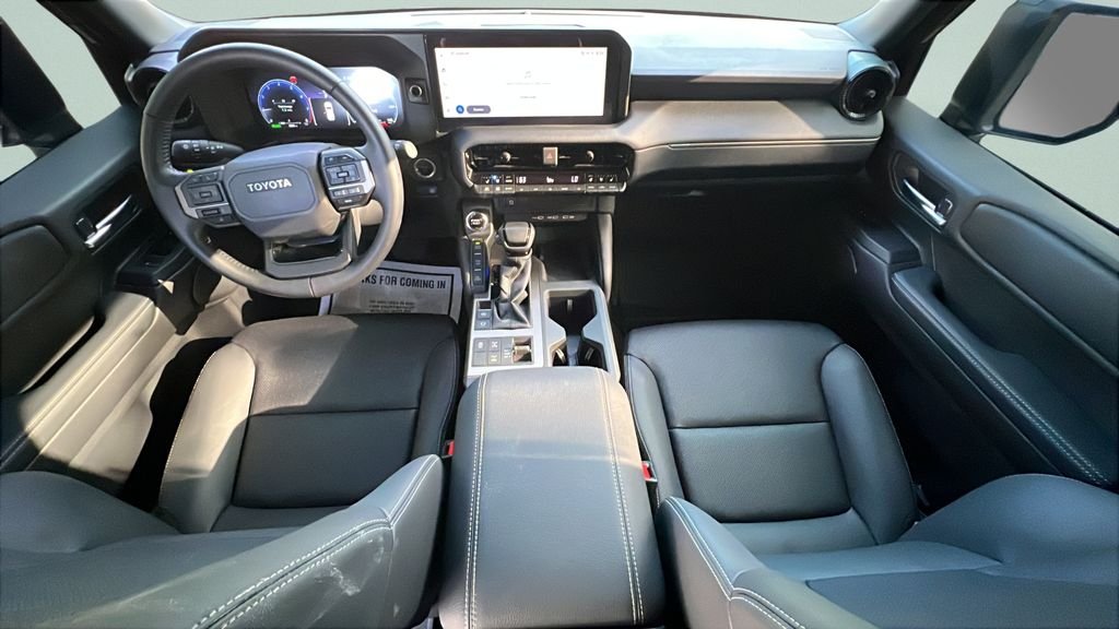 Used 2025  Toyota Base image 11