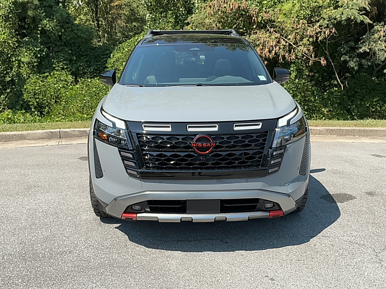 New 2026 Boulder Gray Pearl/Super Black Nissan Rock Creek image 18