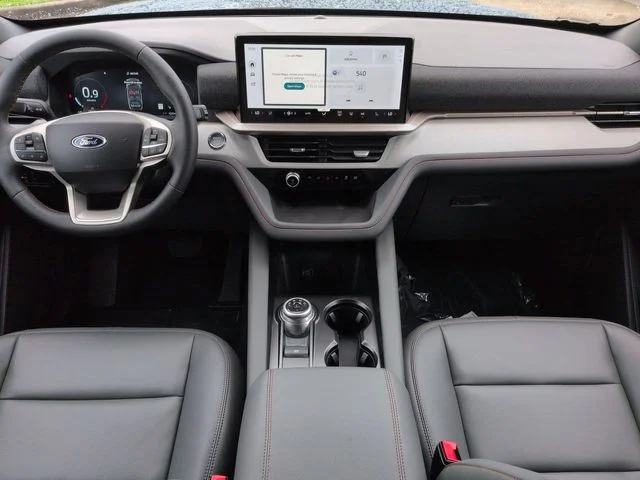 New 2027 Blue Ford 4DR RWD ACTIVE image 17