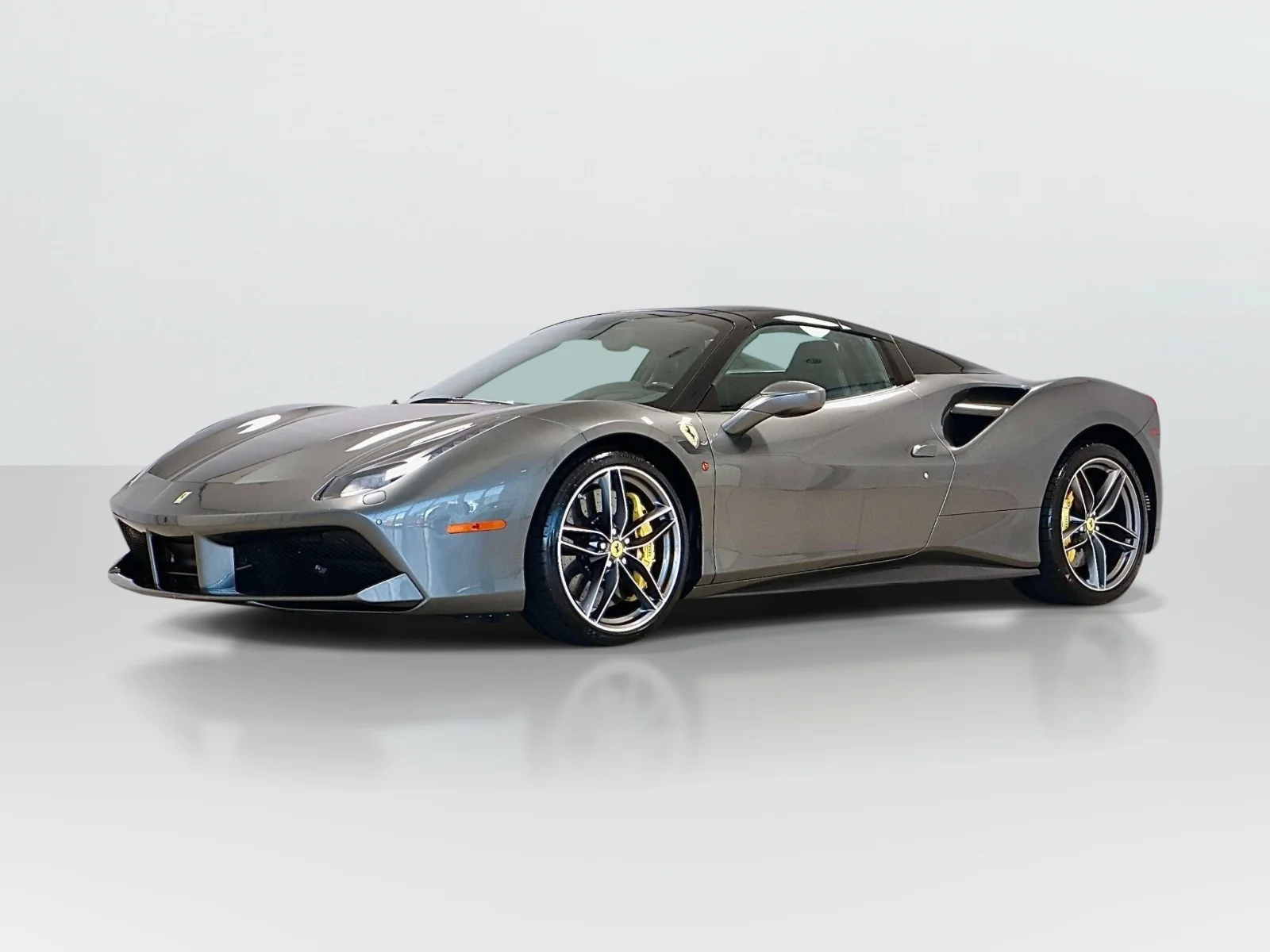 Used 2018 Grigio Silverstone Metallic Ferrari Convertible image 42