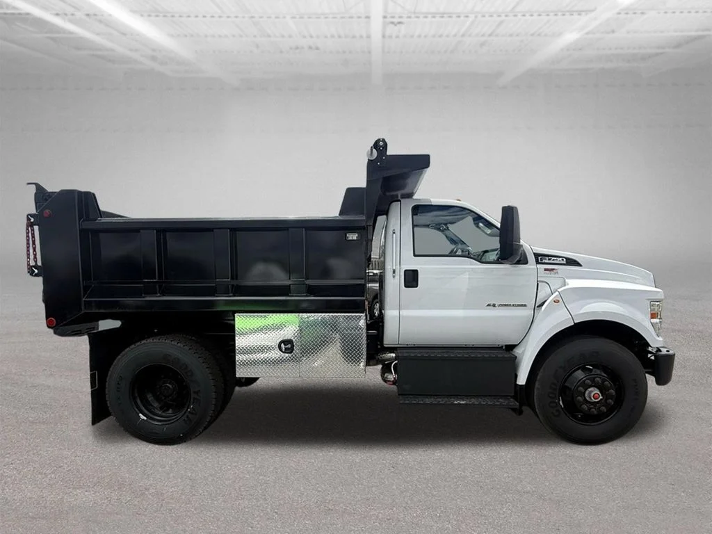 New 2025 Oxford White Ford F-750 SD Diesel Straight Frame image 2