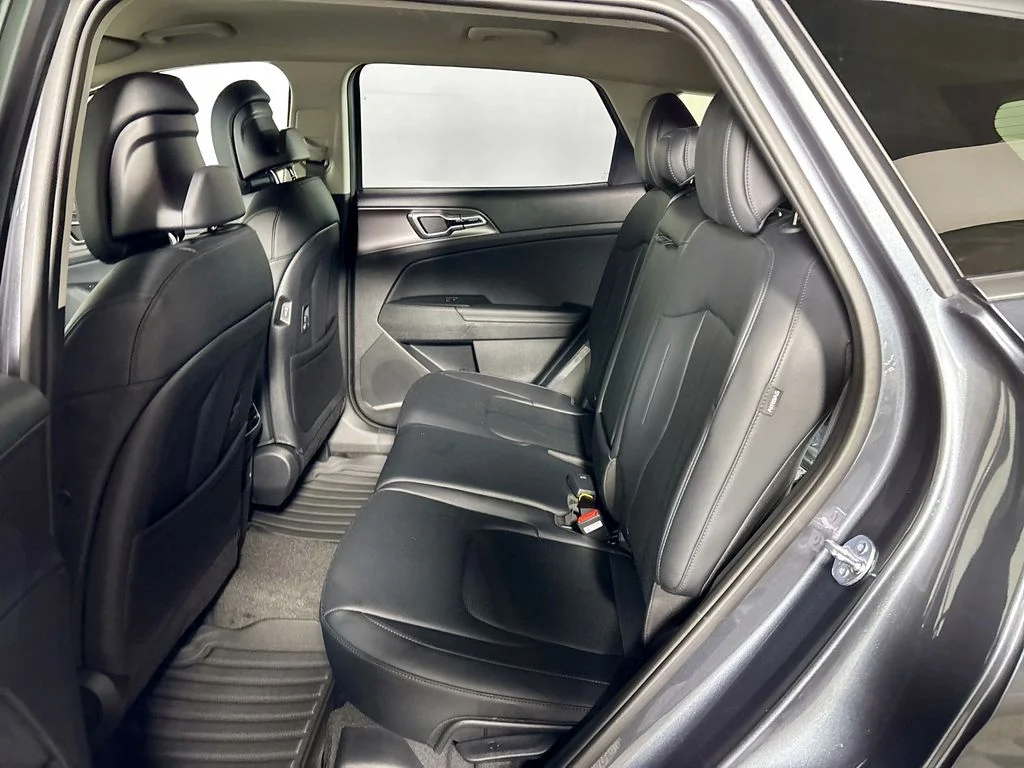 New 2026 Gravity Gray Kia EX image 19