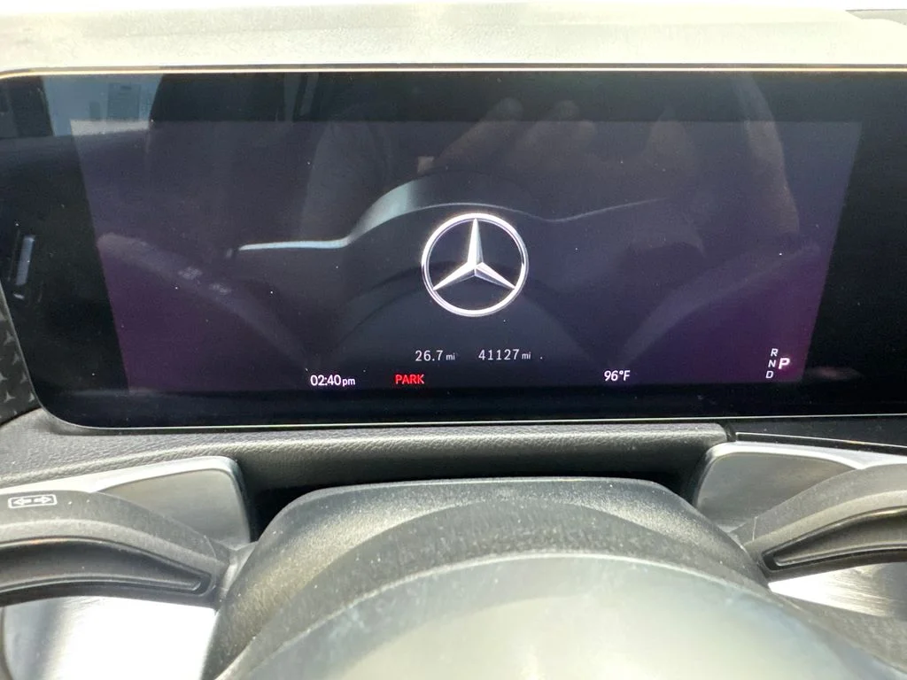 Used 2025 White Mercedes-Benz GLB 250 image 58