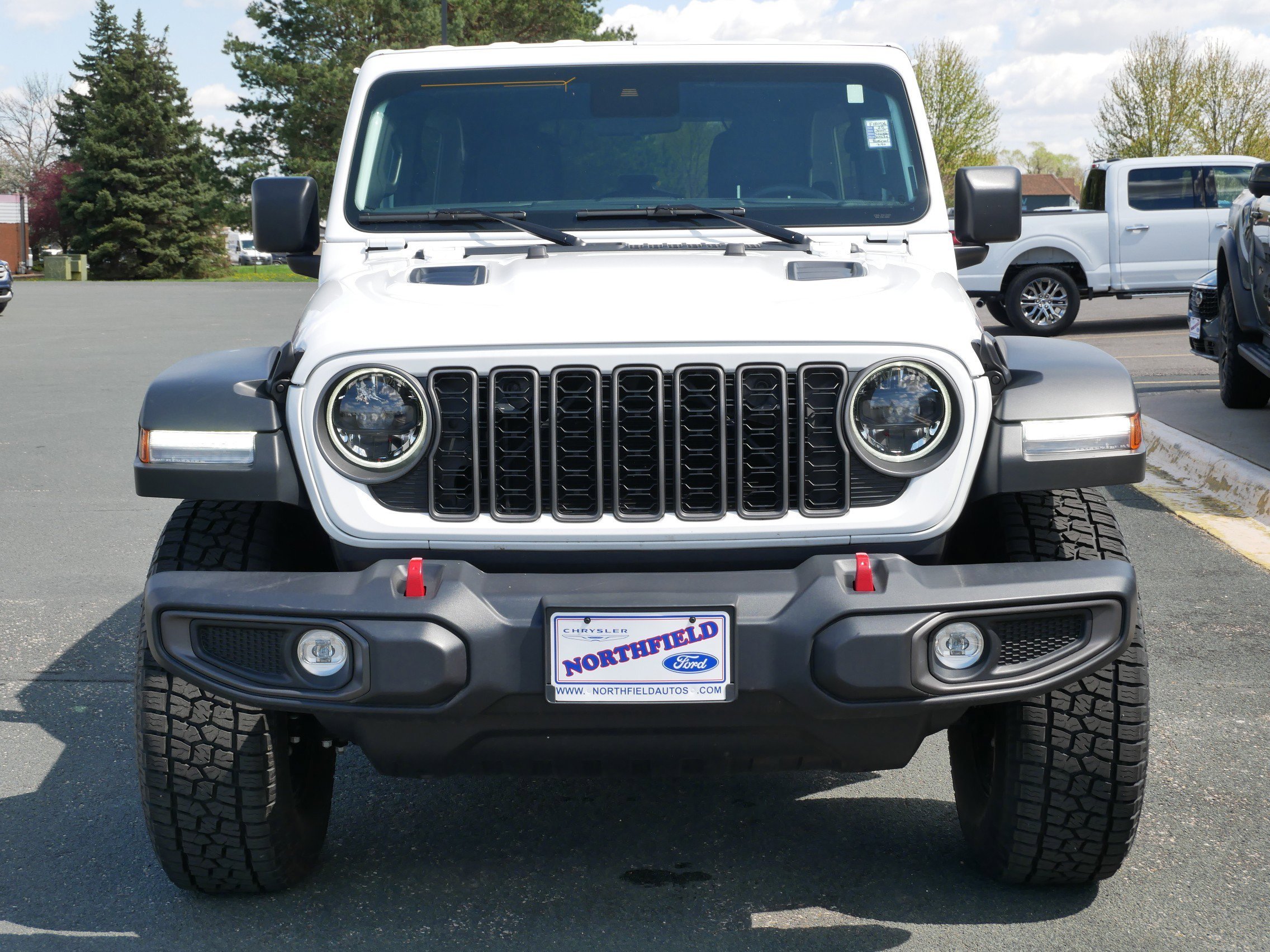 View vehicle photo 3