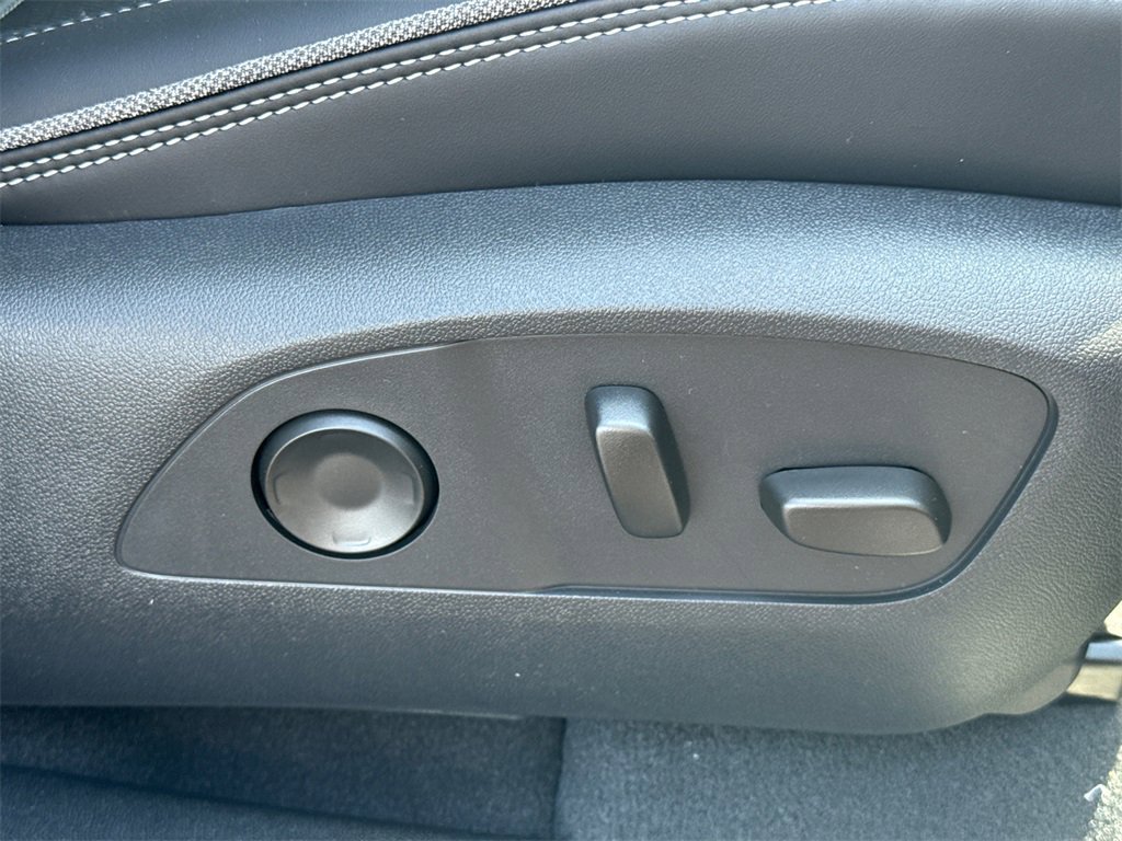 2025 GMC SIERRA - Image 39