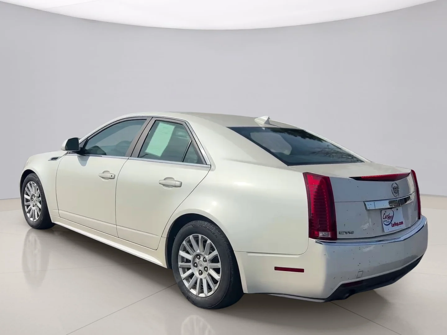 Used 2012 White Cadillac LUXURY image 3