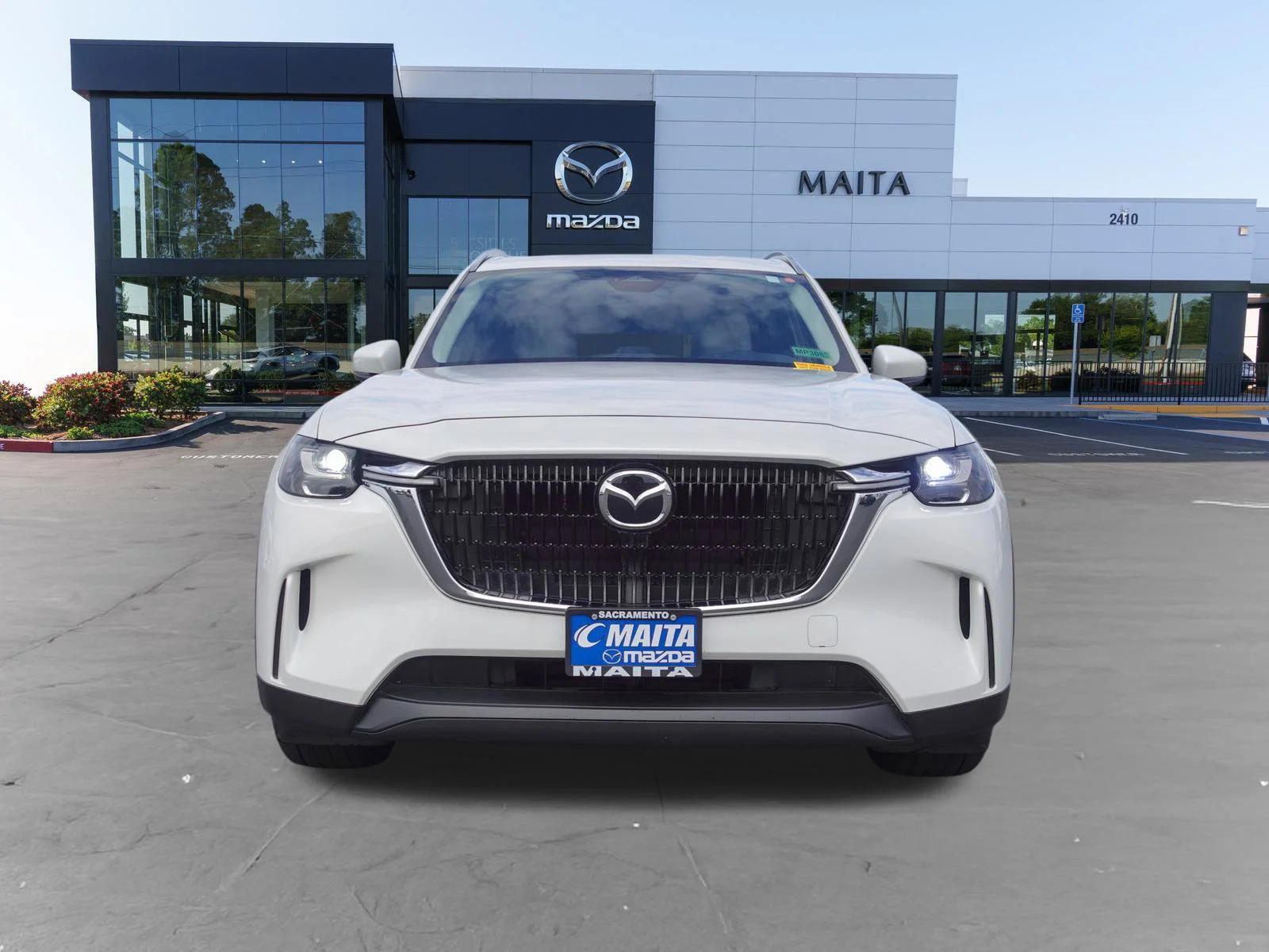 Certified Used 2024 Rhodium White Premium Mazda Preferred image 11