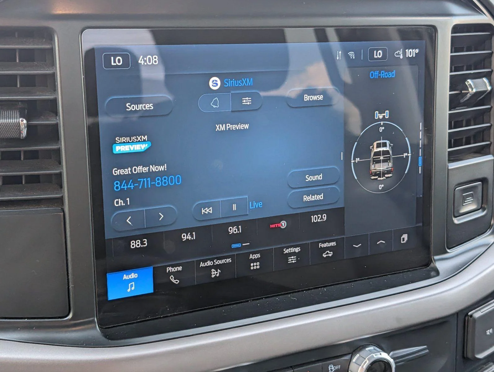 Used 2025 Oxford White Ford XLT image 17