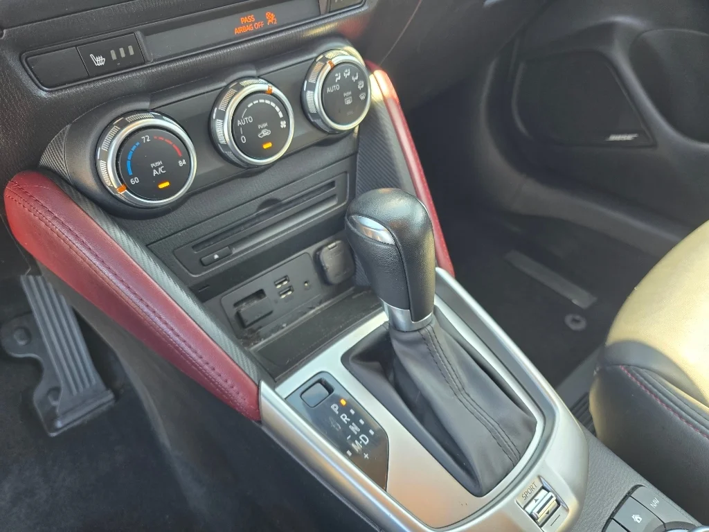 Used 2018 Deep Crystal Blue Mica Mazda Touring image 20