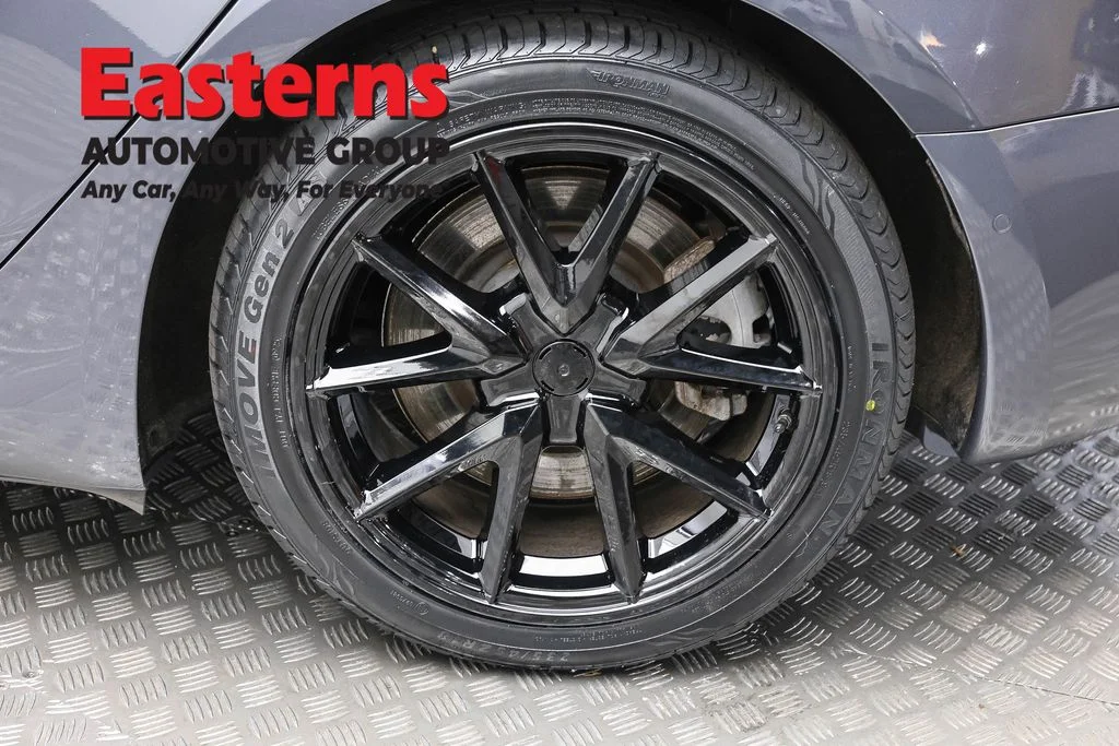 Used 2020 Gray Tesla Long Range image 8