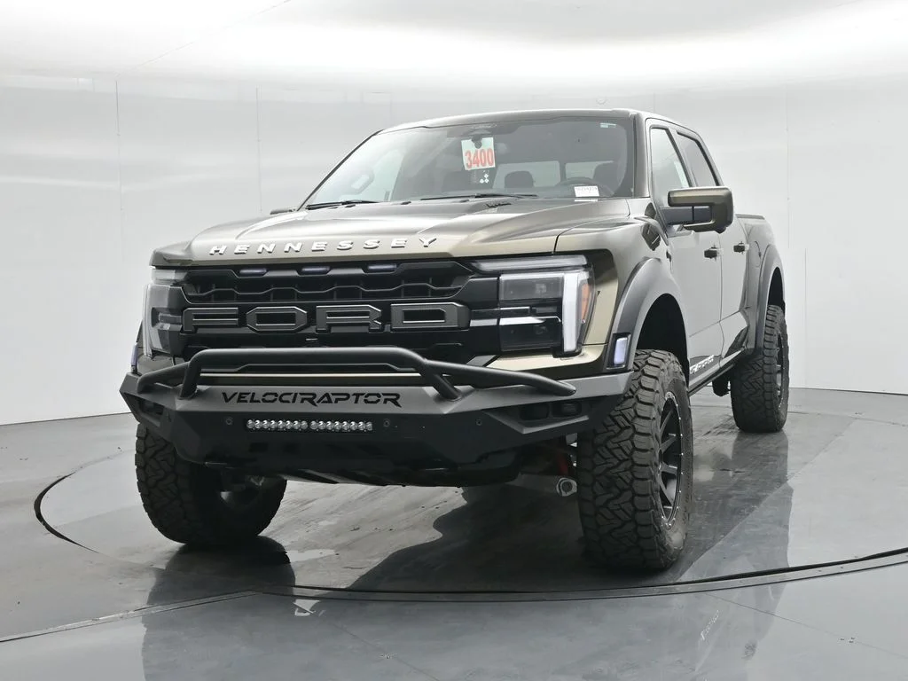 New 2025 Shelter Green Ford Raptor image 58