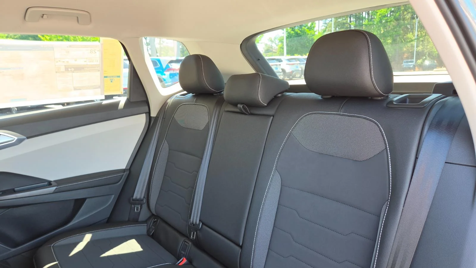 2025 Volkswagen Taos SE - Photo 45