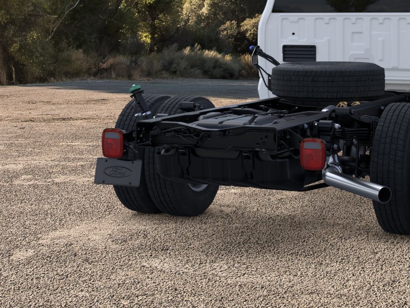 New 2026 Oxford White Ford F-350® XL image 21