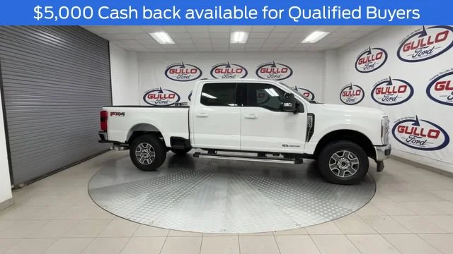 New 2026 Star White Metallic Tri-Coat Ford Lariat image 2