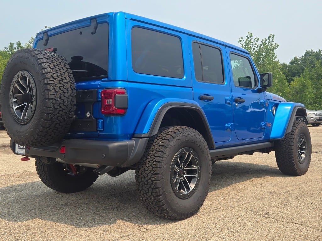 New 2026 Hydro Blue Pearlcoat Jeep Rubicon X image 13