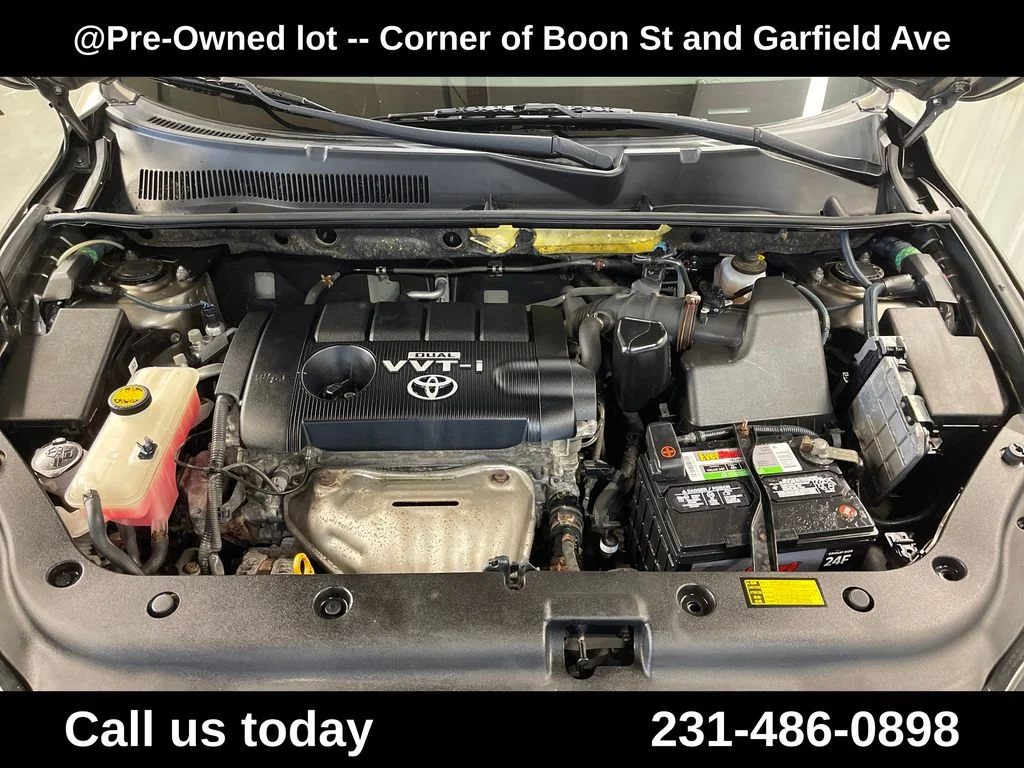 Used 2011 Brown Toyota Base image 10