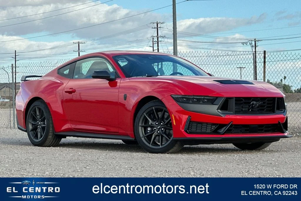 2026 Ford Mustang Dark Horse's photo