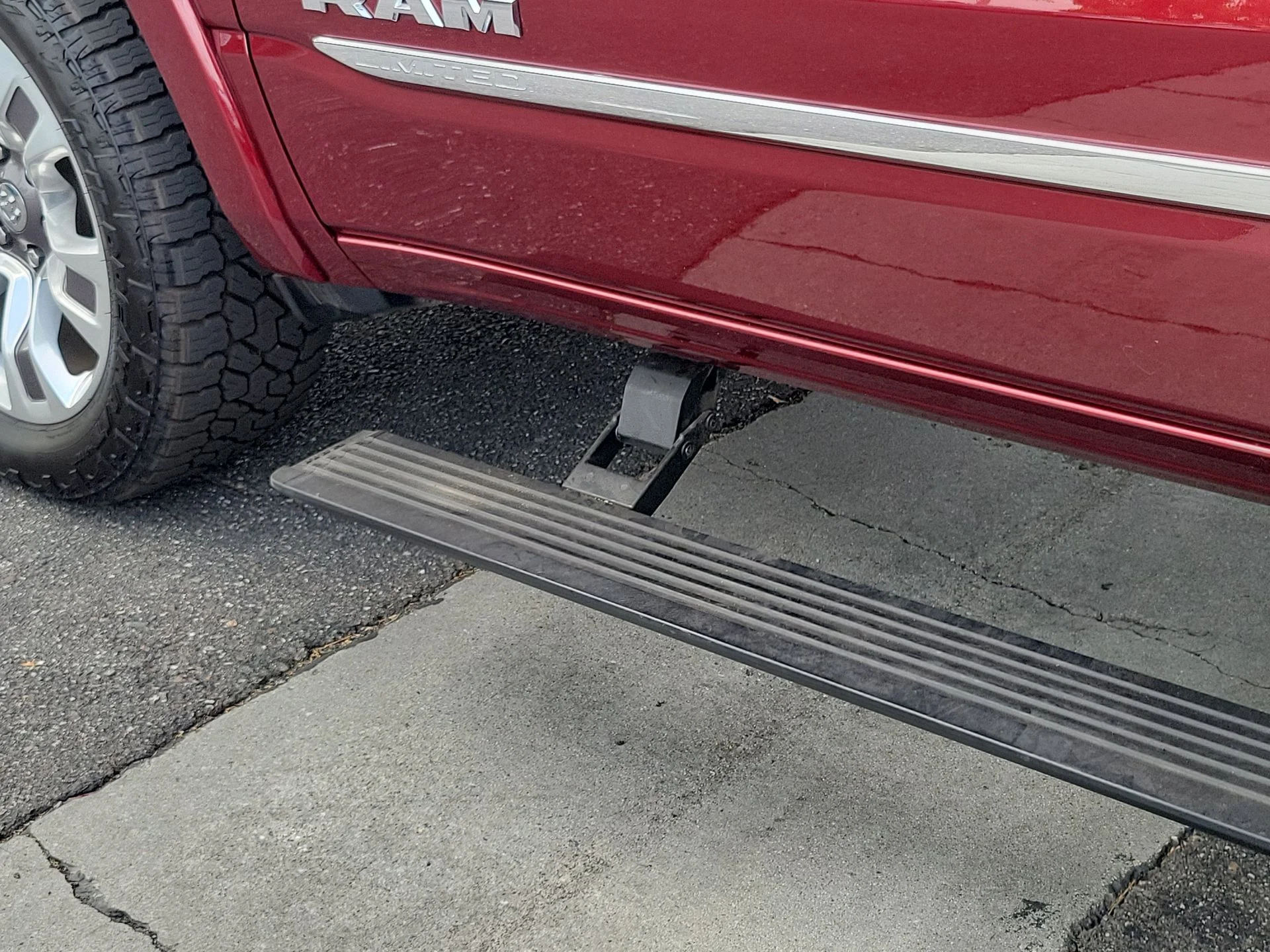 Used 2024 Red Ram Limited image 19