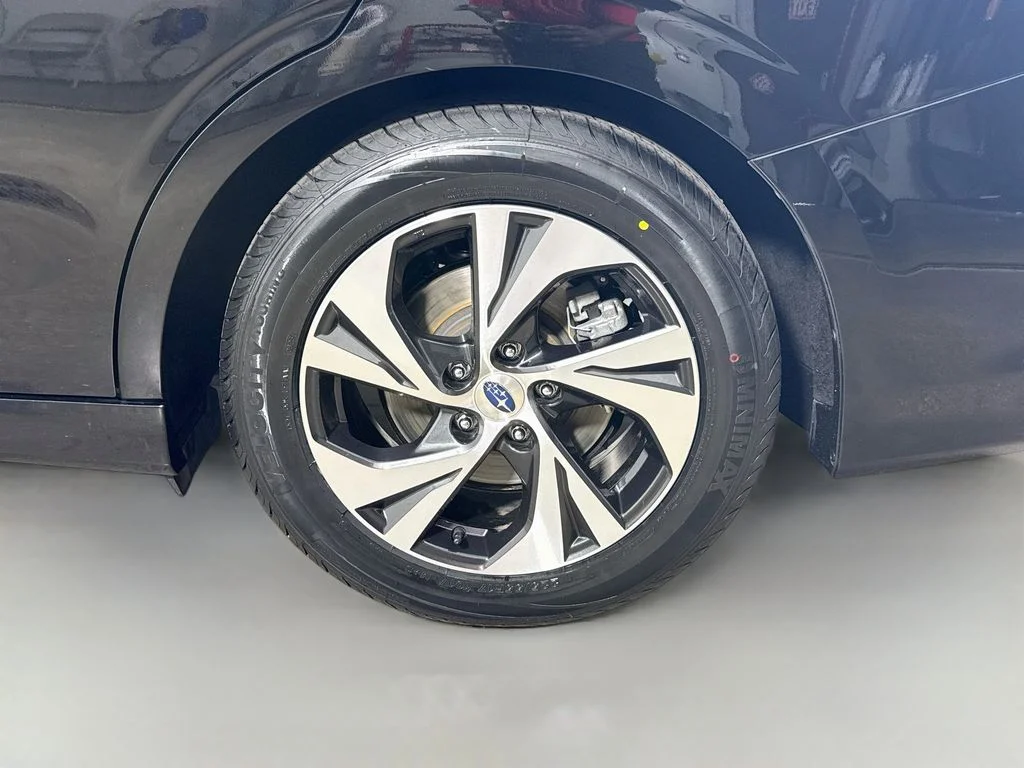 Used 2023 Crystal Black Silica Subaru Premium image 9