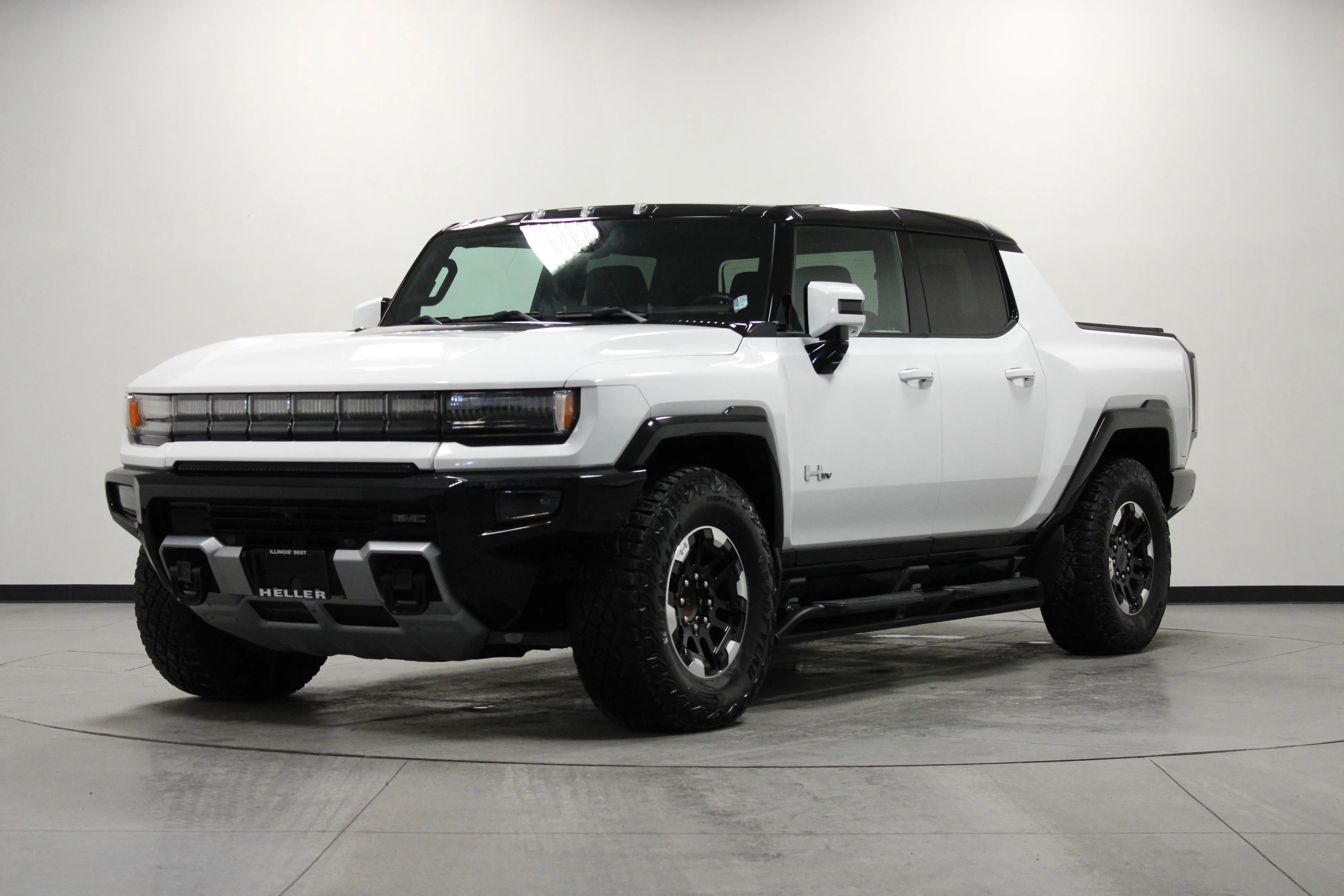 Used 2023 Interstellar White GMC 3X image 8