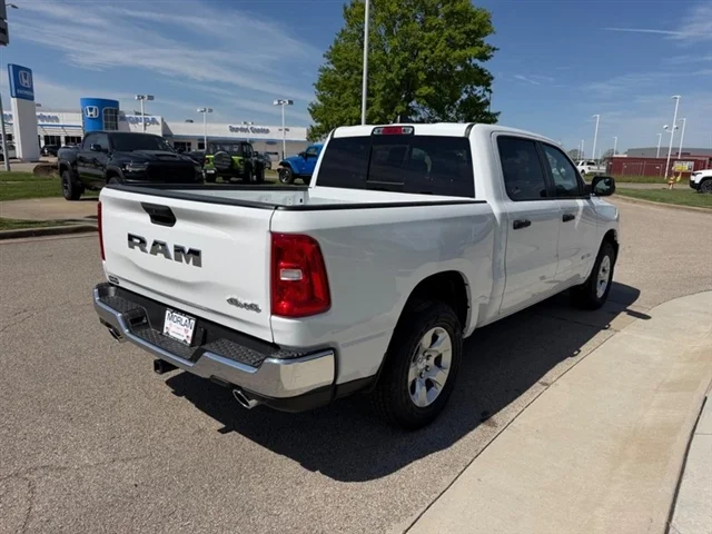 New 2026 Bright White Clear-Coat Exterior Paint RAM Tradesman image 4