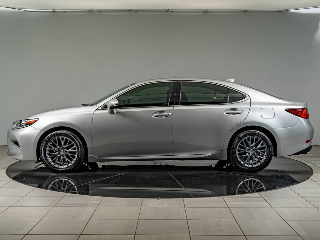 Used 2018 Silver Lexus 350 image 8