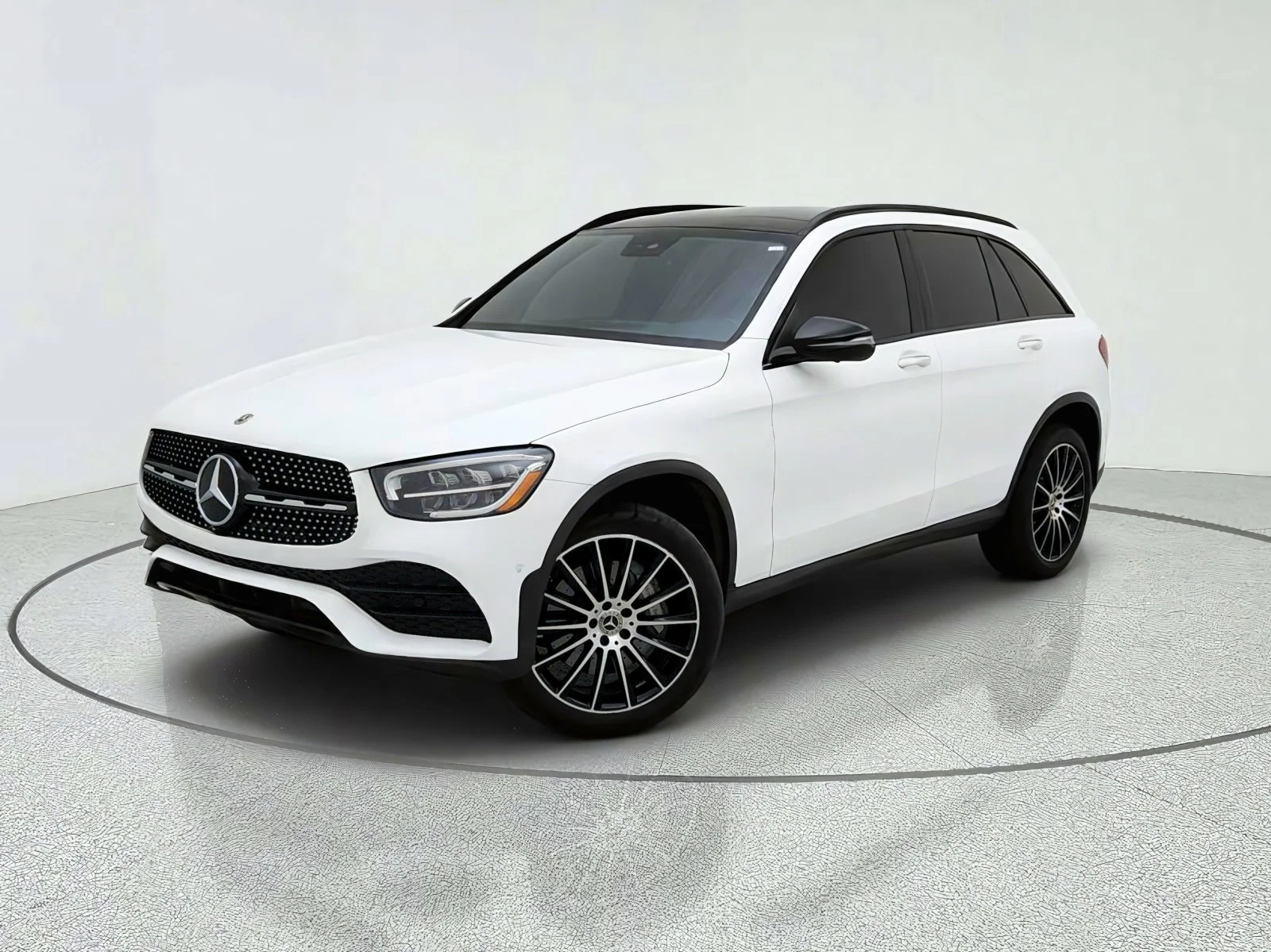 Certified Used 2022 Polar White Mercedes-Benz GLC 300 image 1