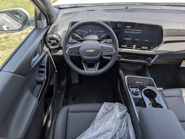 2027 Chevrolet Equinox LT - Photo 17