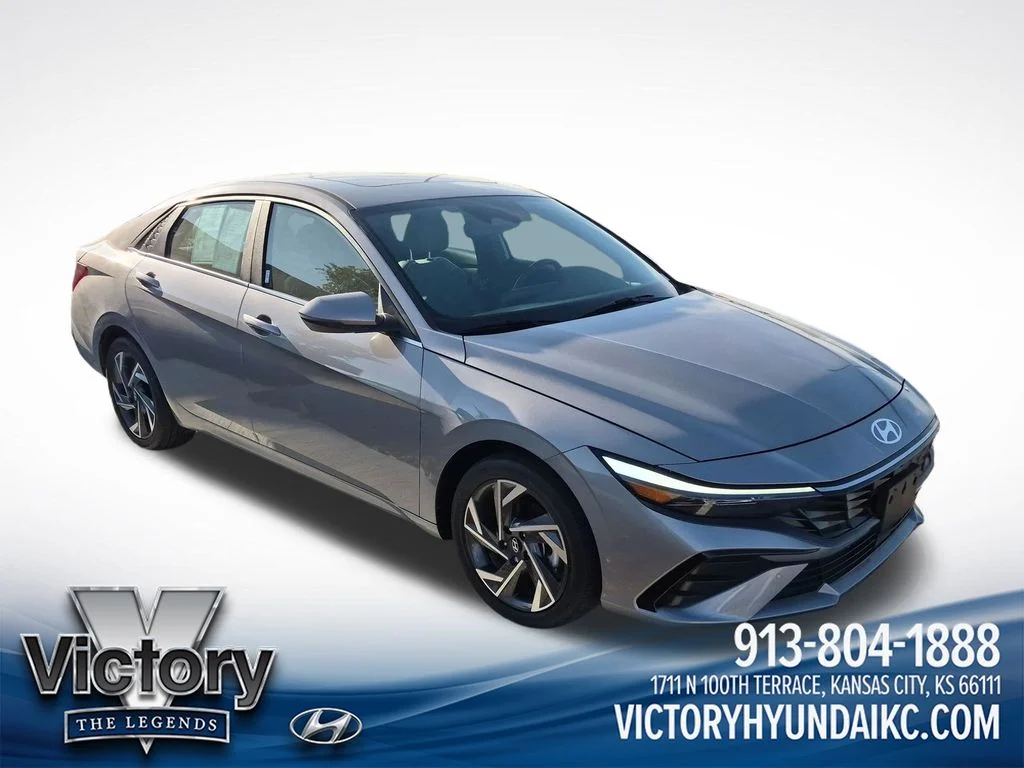 Used 2024 Silver Hyundai Limited image 7