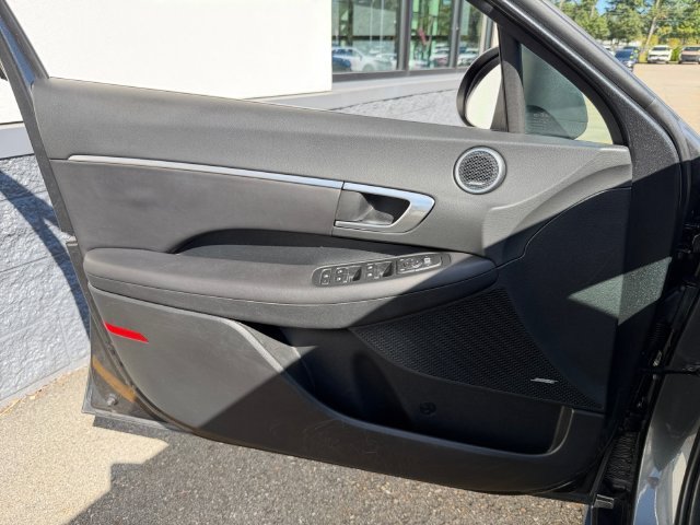 Used 2022 Gray Hyundai SEL image 24