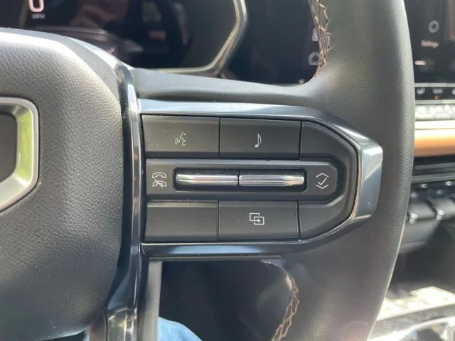 Used 2023 Blue Metallic GMC AT4 image 15